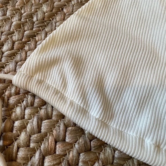 String Leader Micro Triangle Bikini in White M Top L Bottom Medium Large - Picture 4 of 5